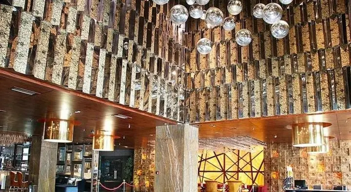 Наньнин: M Hotels
