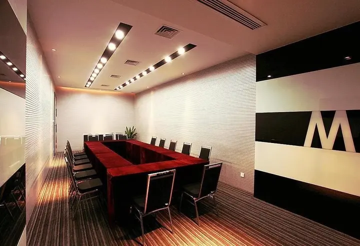Наньнин: M Hotels