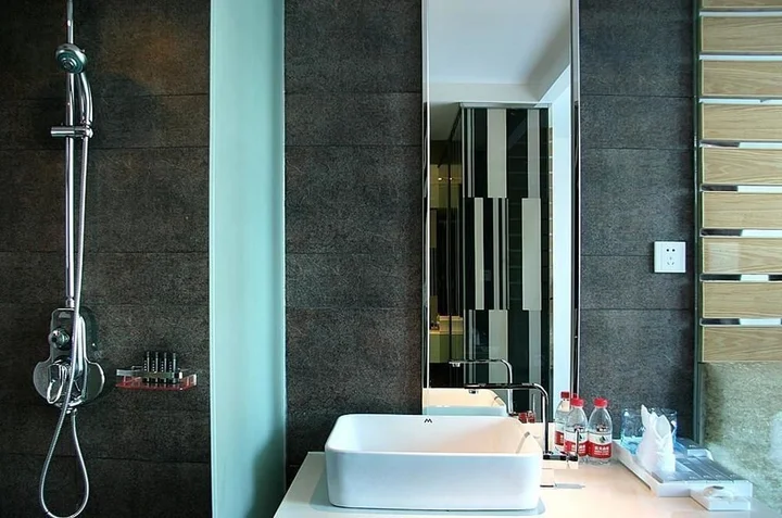 Наньнин: M Hotels