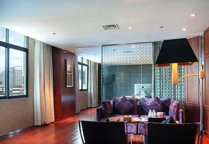 Наньнин: M Hotels