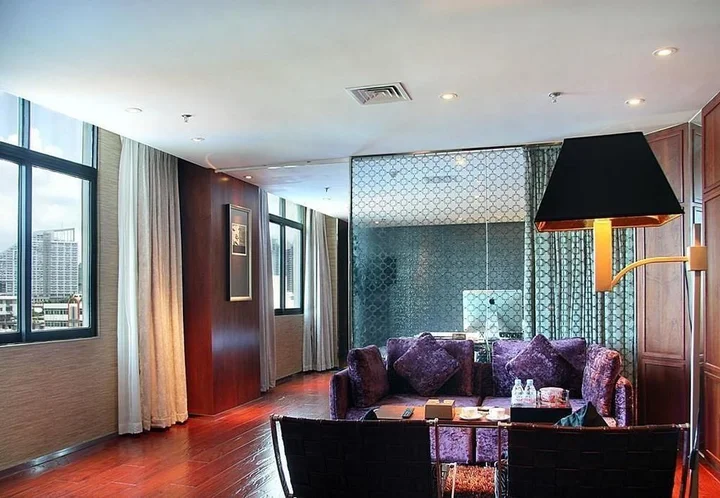 Наньнин: M Hotels