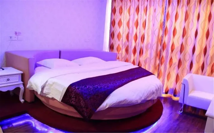 Хецзе: Heze E Home Business Hotel