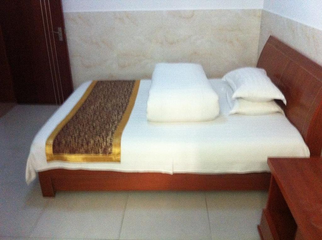 Луань: Shuntai Business Inn
