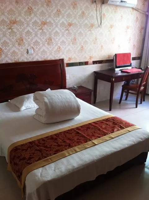 Луань: Shuntai Business Inn