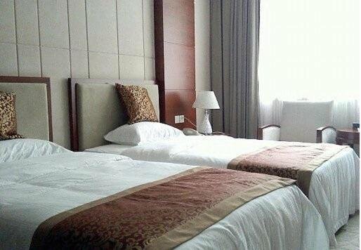 Луань: Tiantangzhai Royal Palace Inn