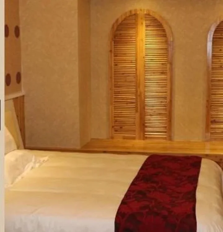 Xuancheng: Xuancheng 2099 Theme Holiday Hotel