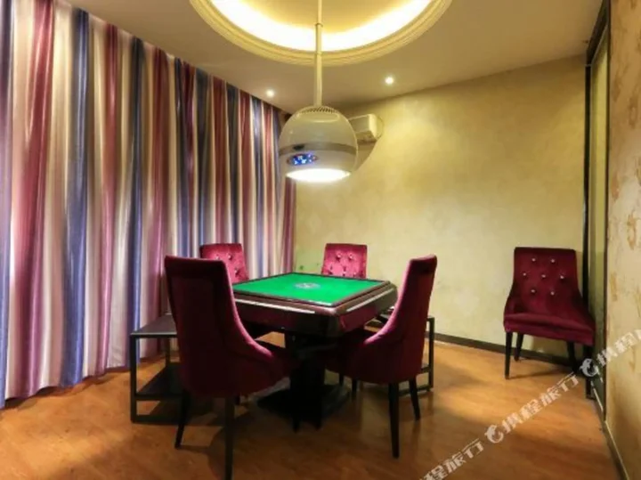 Дунъян: Homeinn Ripple Yun Hotel (Dongyang Renmin Road Light Rail Station)(如家睿柏·云酒店(东阳人民路轻轨站店))