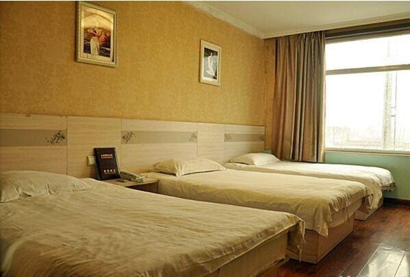 Линьи: Cangshan 68 Express Inn