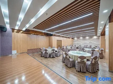 Харбин: Feilong International Business Hotel