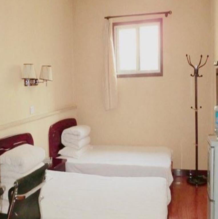 Циньхуандао: Qinhuangdao Shanhaiguan Lutong Hotel