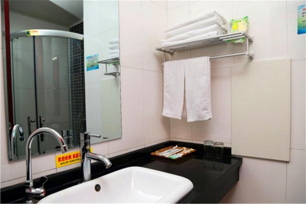 Циньхуандао: Qinhuangdao Shanhaiguan Lutong Hotel