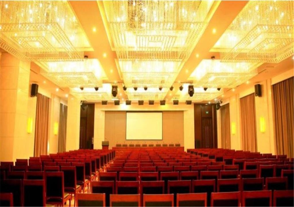 Баодин: Zhuozhou Shuian Huacheng Hotel