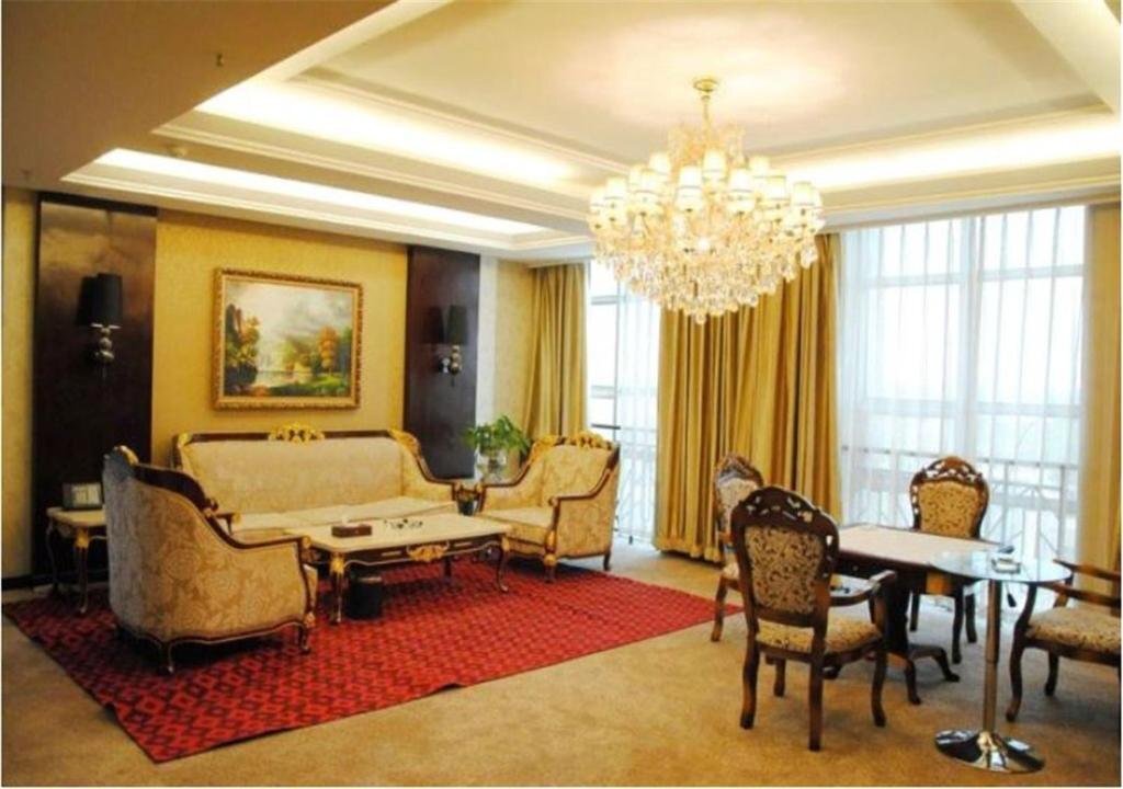 Баодин: Zhuozhou Shuian Huacheng Hotel