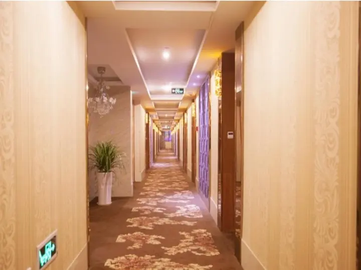 Иу: Lirong Hotel