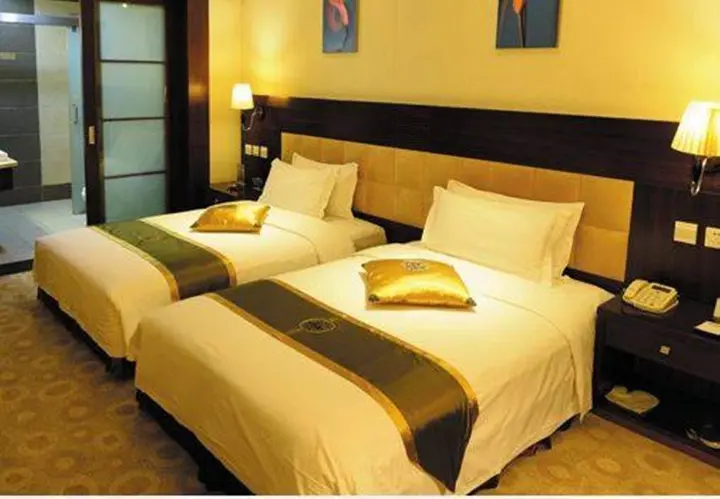 Куньмин: Golden Palace Hotel