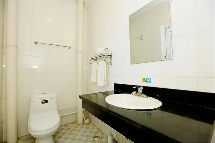 Циньхуандао: Jicheng Hotel
