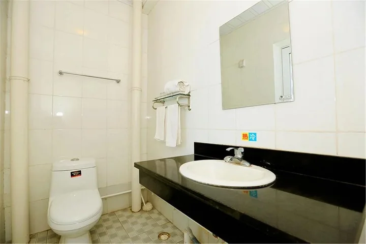 Циньхуандао: Jicheng Hotel