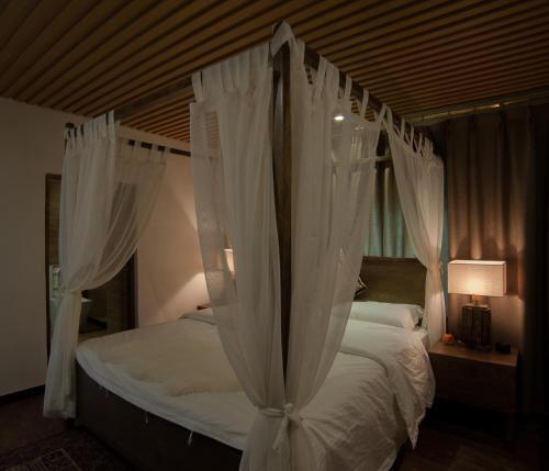 Баланг: Herui Buke Yard Inn