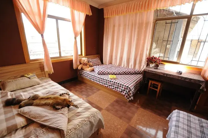 Лицзян: Xianrenkongfang Hostel Lijiang