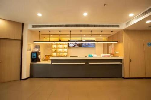 Циньхуандао: Hanting Hotel Qinhuangdao Beidaihe Tiger Stone Hotel