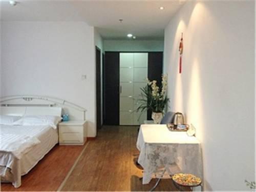 Шэньян: Yue ApartHotel (Shenyang Wenzhou City)