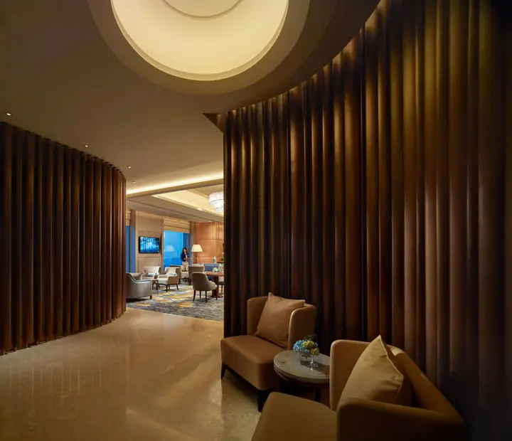 Таншань: Shangri-La Tangshan