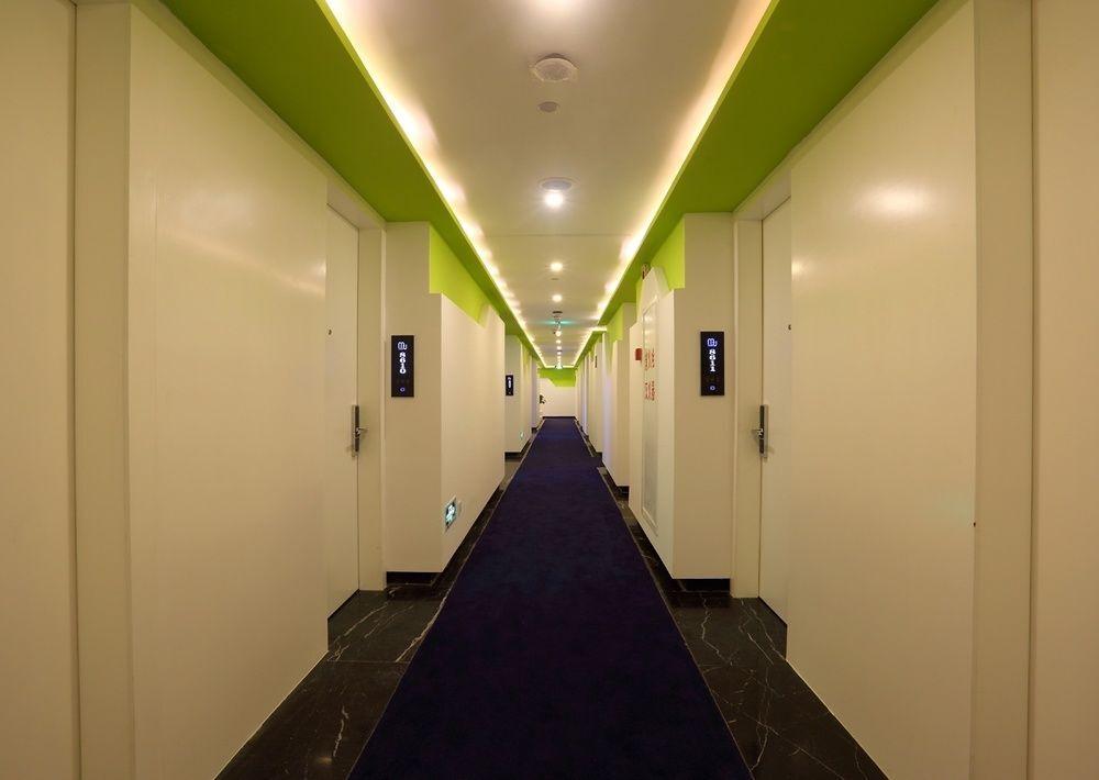 Ханчжоу: Home Inn Plus (Hangzhou West Lake lakeside Wushan Plaza Hefang Street store)