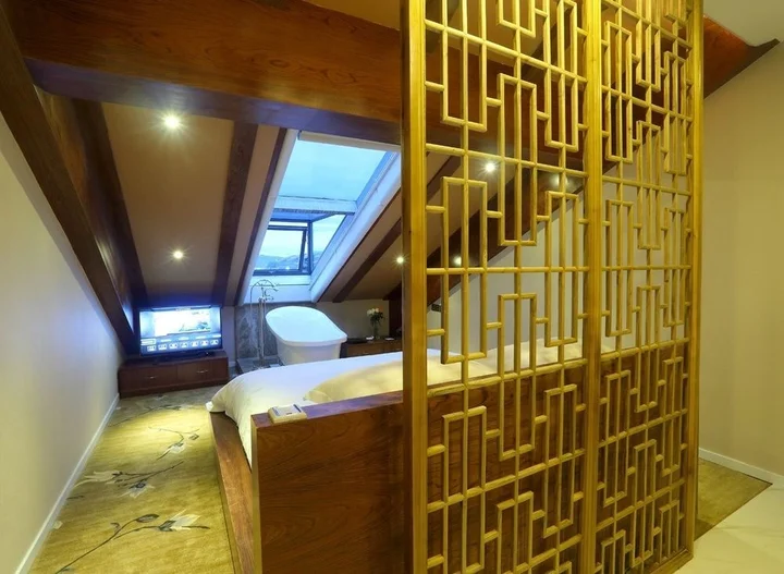 Ханчжоу: Home Inn Plus (Hangzhou West Lake lakeside Wushan Plaza Hefang Street store)