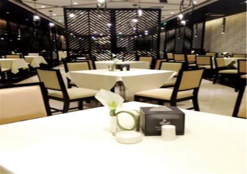 Сичан: Fenghuang Yuting Hotel