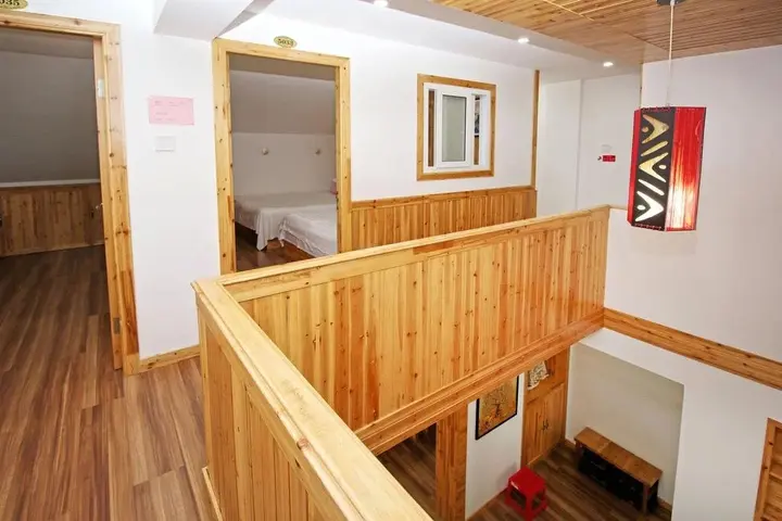Чжоушань: Wood B&B Putuoshan
