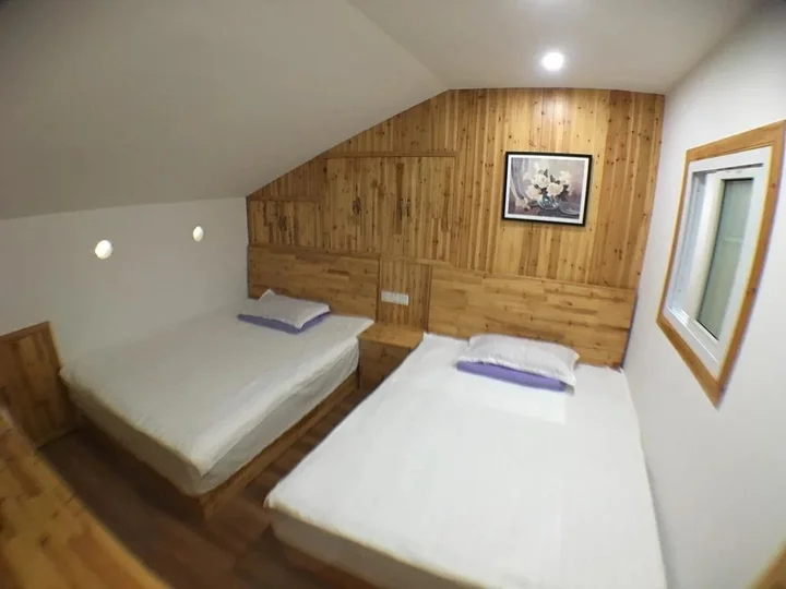 Чжоушань: Wood B&B Putuoshan