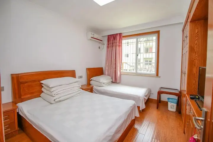 Чжоушань: Wood B&B Putuoshan