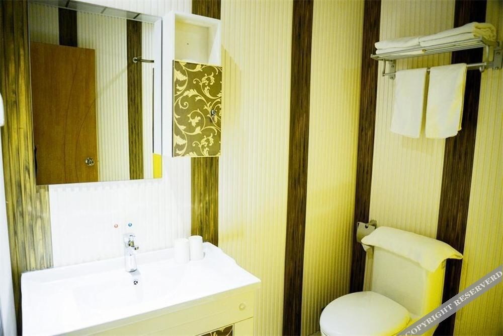 Ухань: Jtour Inn Nanhu Rui'an Street Metro Station