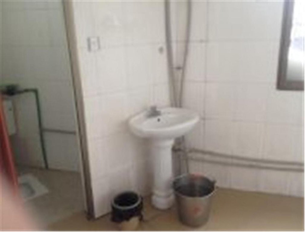 Гуйлинь: Rong Hua Shang Wu Hostel