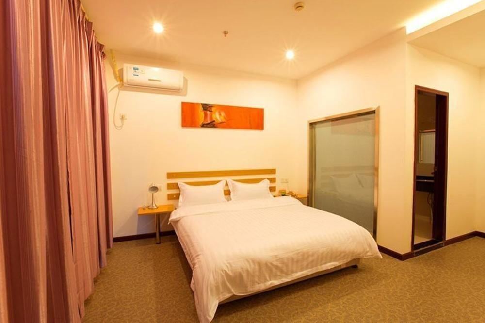 Ухань: Wuhan Demo Express Hotel Wuchang Railway Station