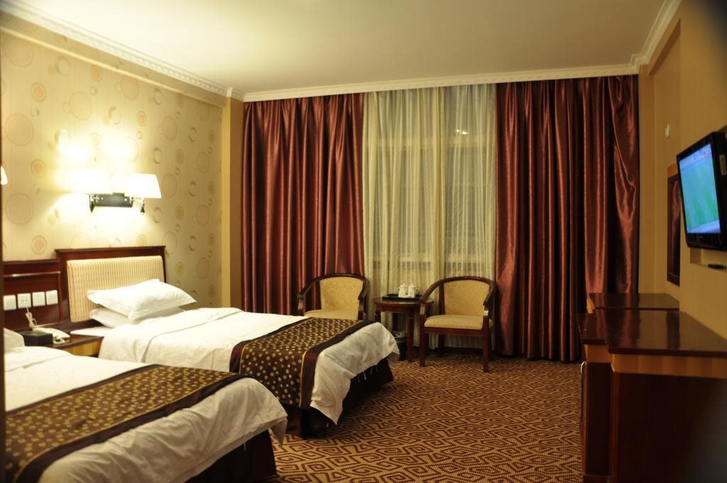 Линжи: Linzhi Penglong Hotel