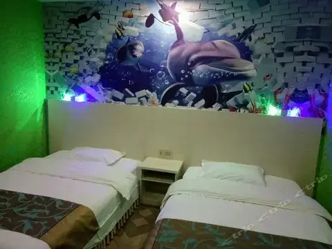 Гуйлинь: Lingchuan Hualian Business Inn