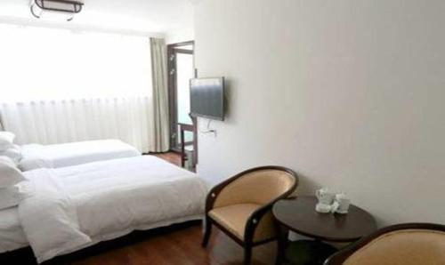 Мокси: Gonggashan Hostel