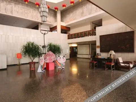 Цзинин: Queli Hotel