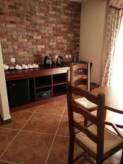 Баодин: Leeds Holiday Hotel