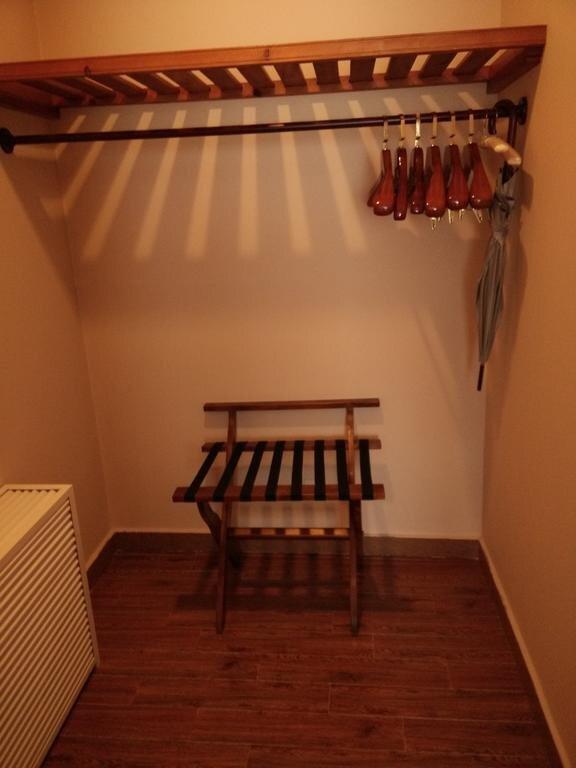 Баодин: Leeds Holiday Hotel