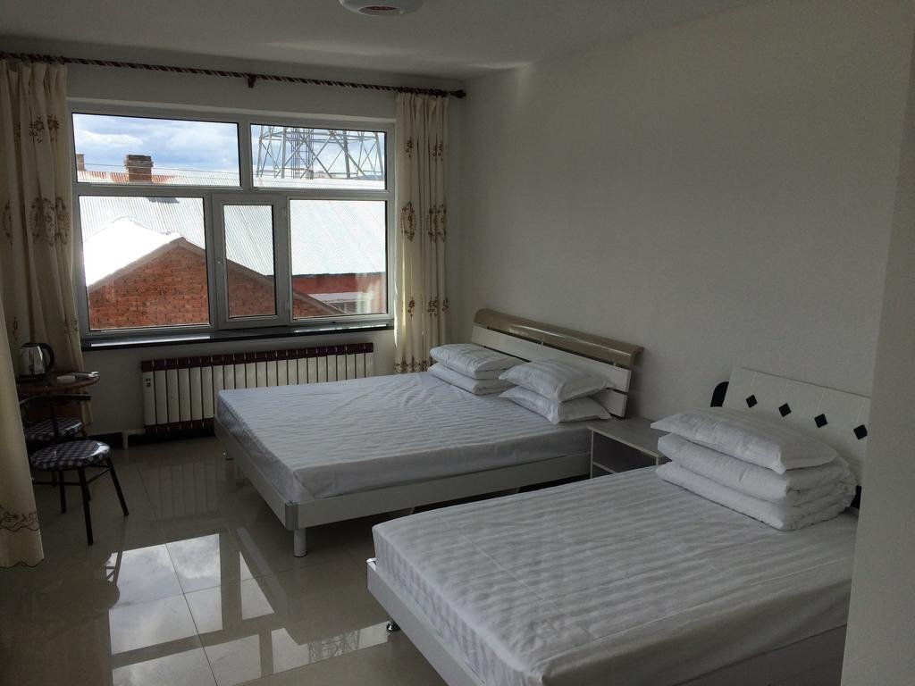 Хулун-Буир: Jincaoyuan Inn