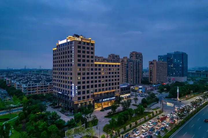Ханчжоу: New Century Manju Hotel Liangzhu Hangzhou