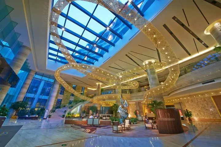 Пинсян: Howard Johnson Hot Spring Resort Wugongshan