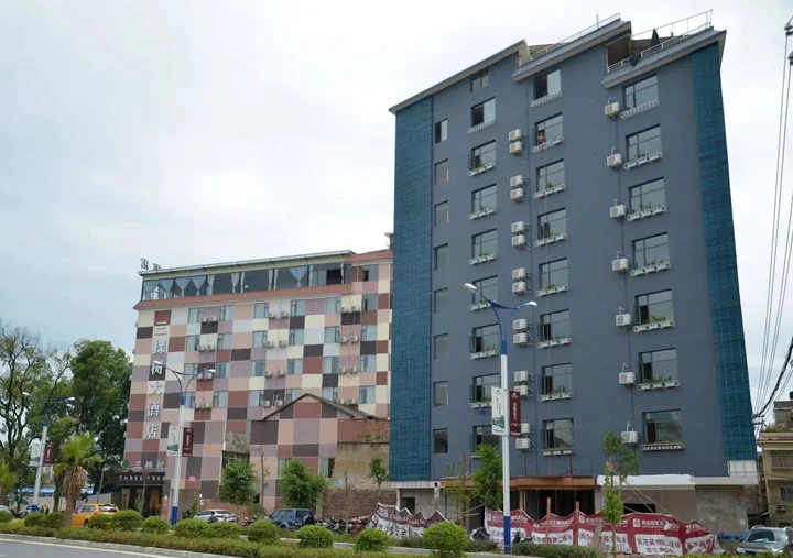 Гуйлинь: Guilin Style Art Theme Hotel