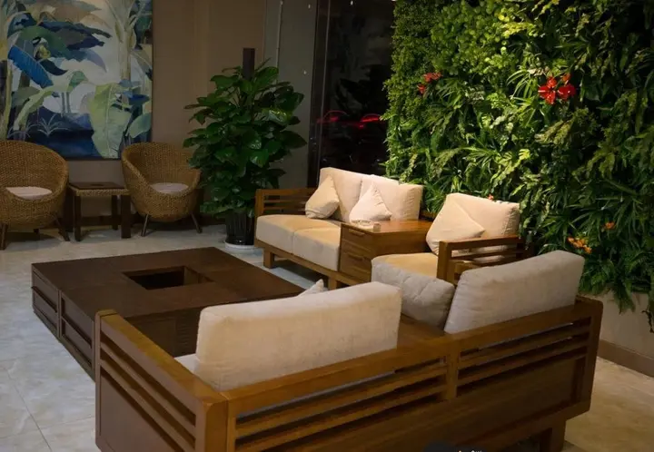 Цзинхун: Creative Holiday Hotel