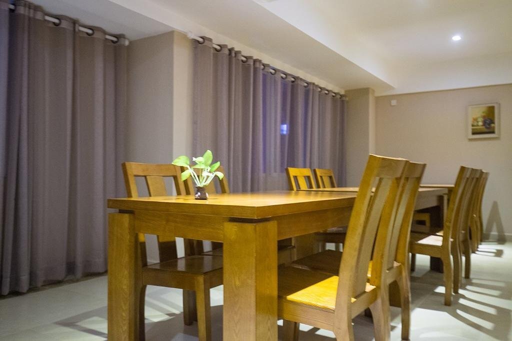 Цзинхун: Creative Holiday Hotel