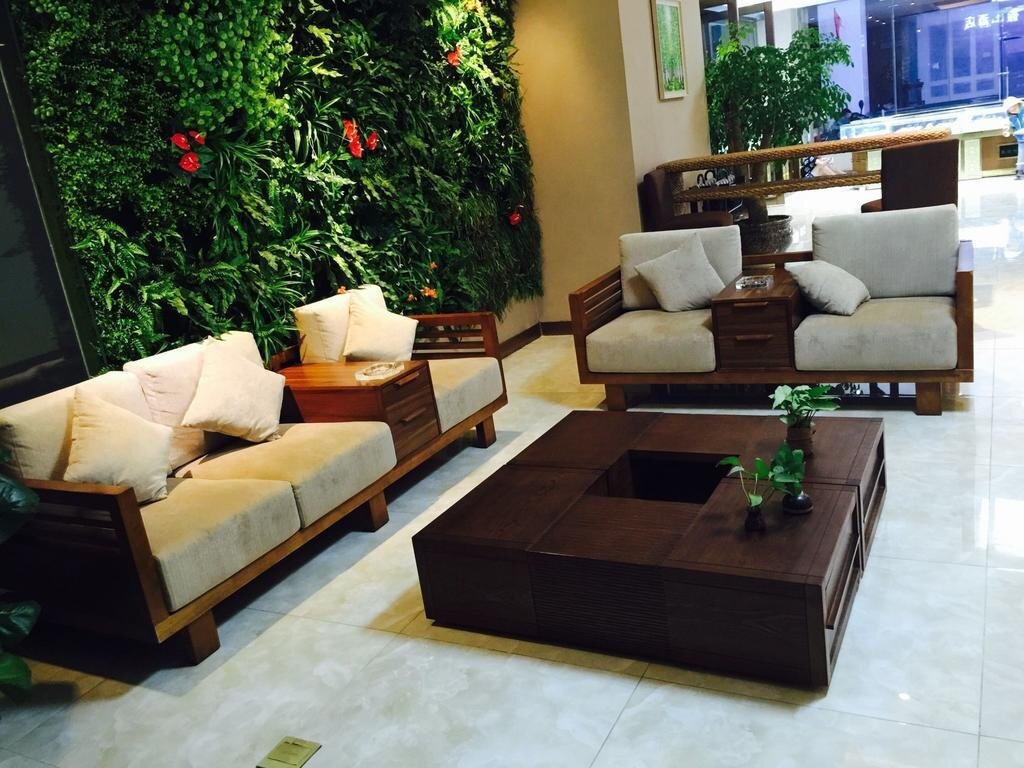 Цзинхун: Creative Holiday Hotel