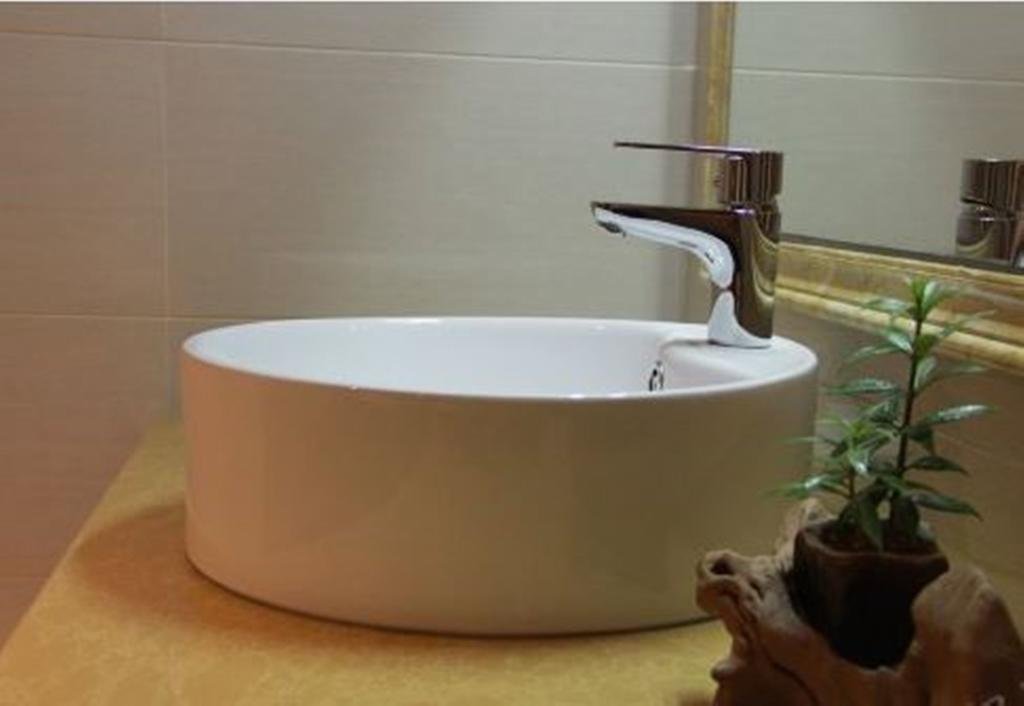 Цзинхун: Creative Holiday Hotel