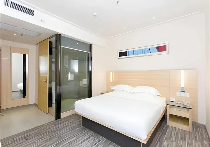 Джиангме: City Comfort Inn Jiangmen Xinhui Xiangshan Park